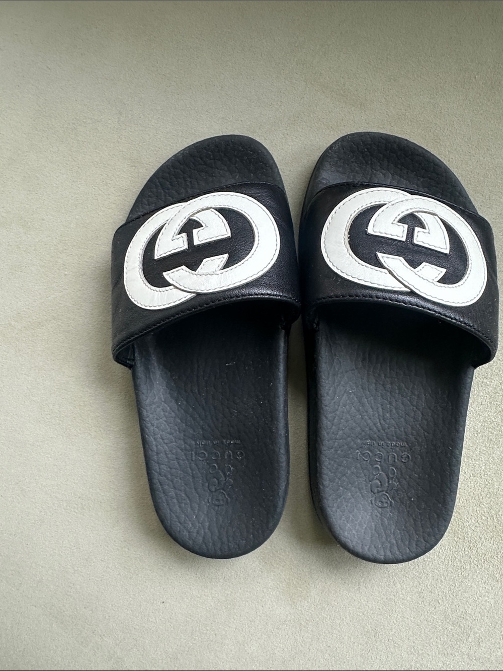 Slides/Sandals - Picture 2 of 5